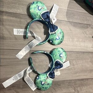 Disney Alice in Wonderland Green Headband with Blue Bow